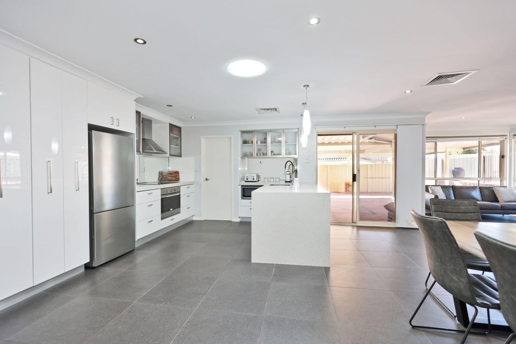 39 Woodlands Drive, Glenmore Park NSW 2745, Glenmore Park - Thumbnail 5