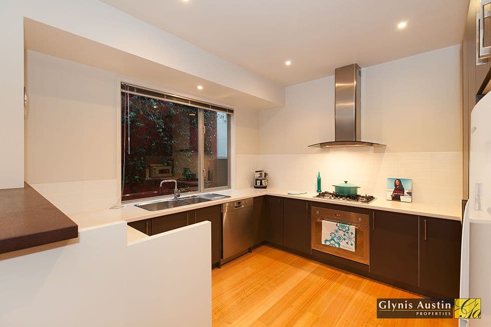 62 Main Avenue, Bardon QLD 4065, Bardon - Thumbnail 5