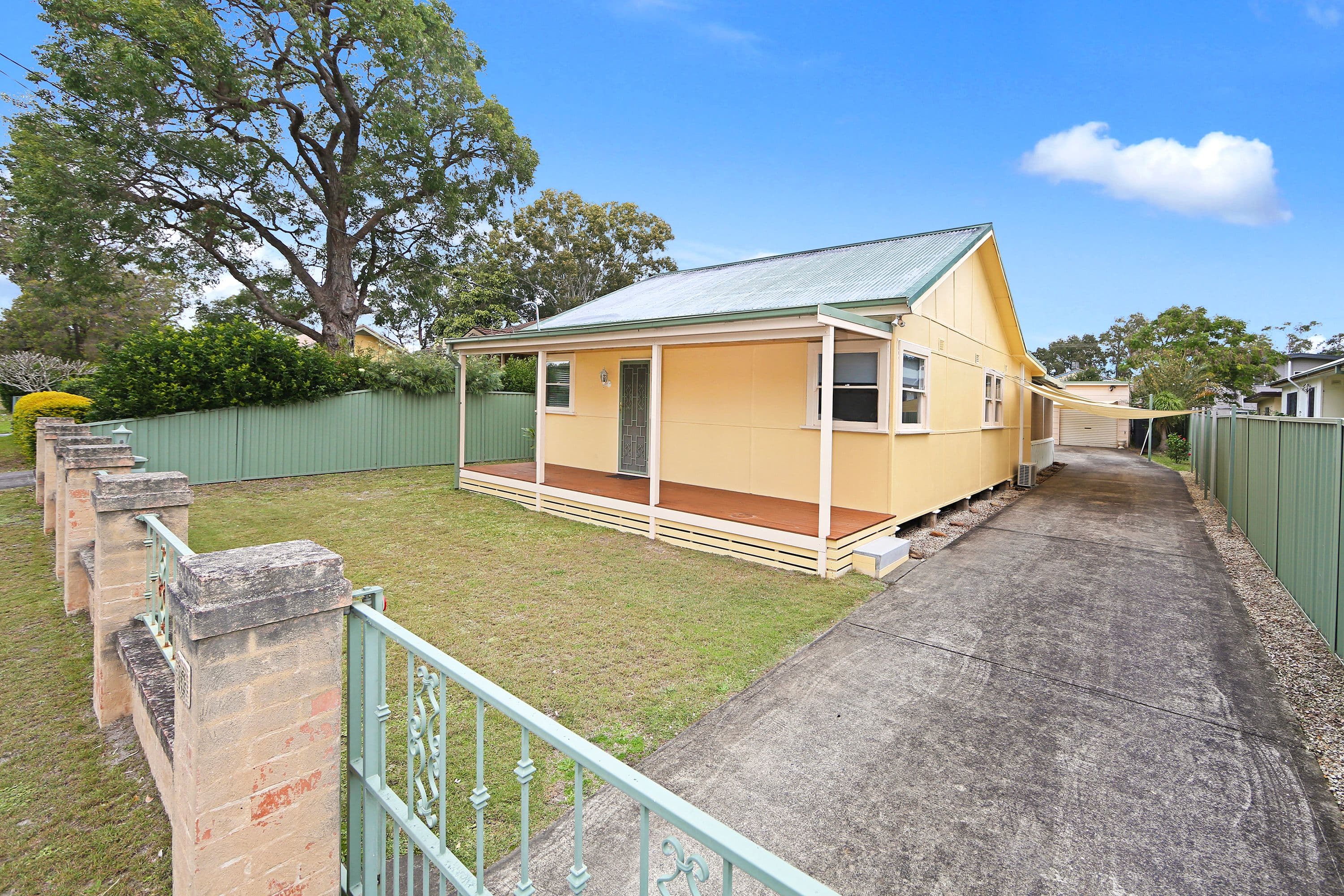 10 Sunrise Avenue, Budgewoi NSW 2262, Budgewoi - Thumbnail 2
