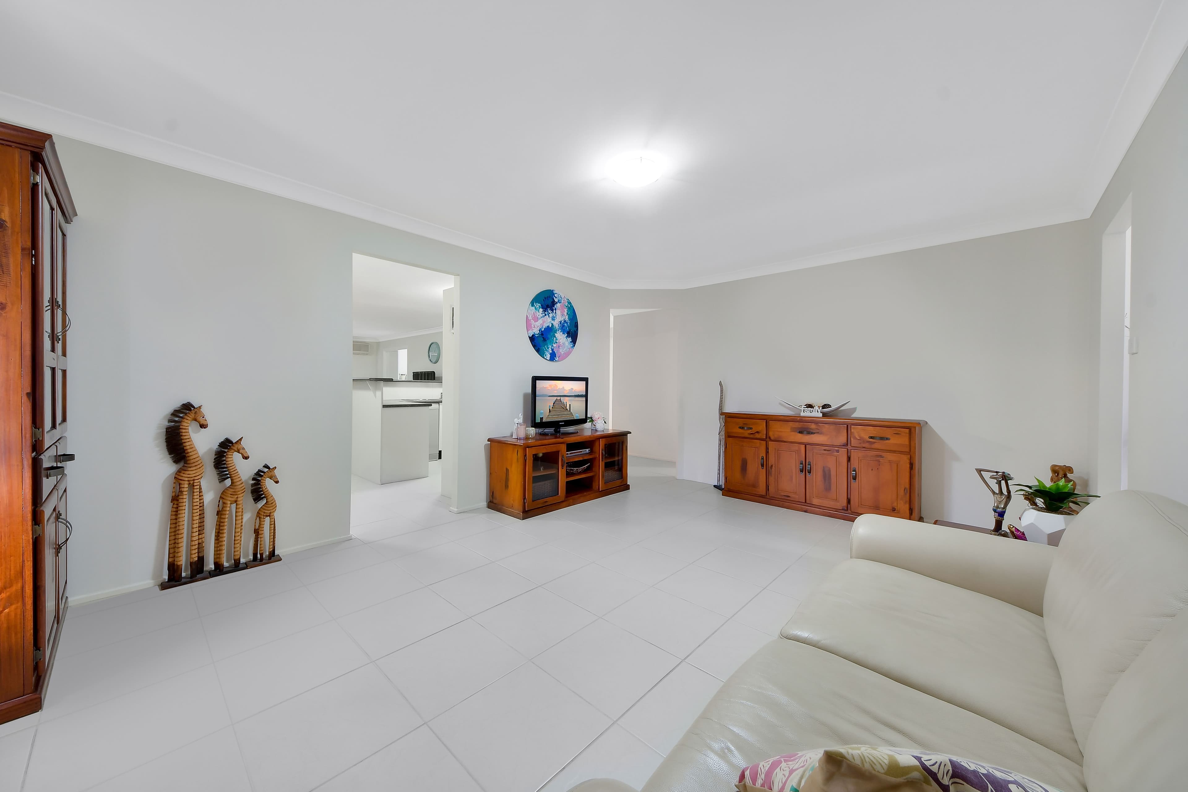 11 St Mark Close, Blair Athol - Thumbnail 2