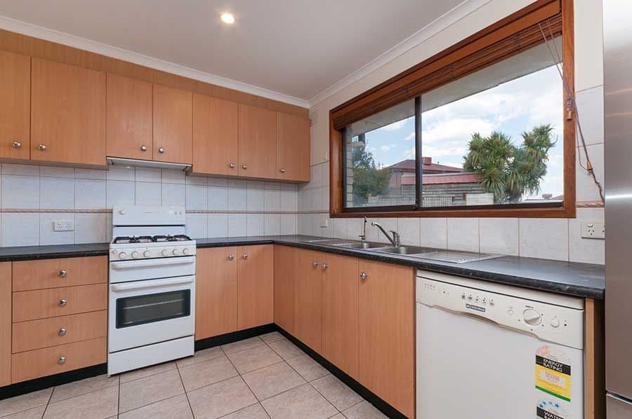 10 Trollaby Close, Gladstone Park VIC 3043, Gladstone Park - Thumbnail 3
