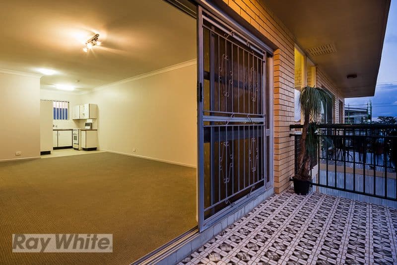 77 Kitchener Street, Coorparoo QLD 4151, Coorparoo - Thumbnail 2