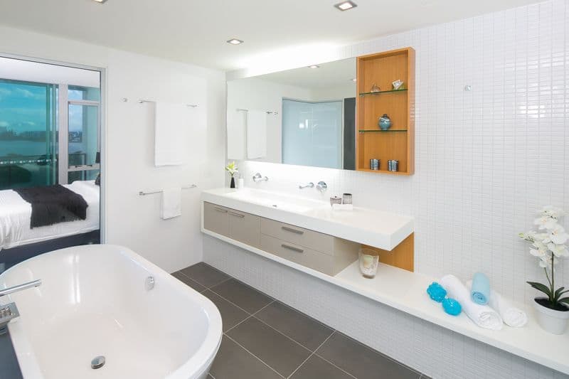 2 Ephraim Island, Paradise Point QLD 4216, Paradise Point - Thumbnail 2