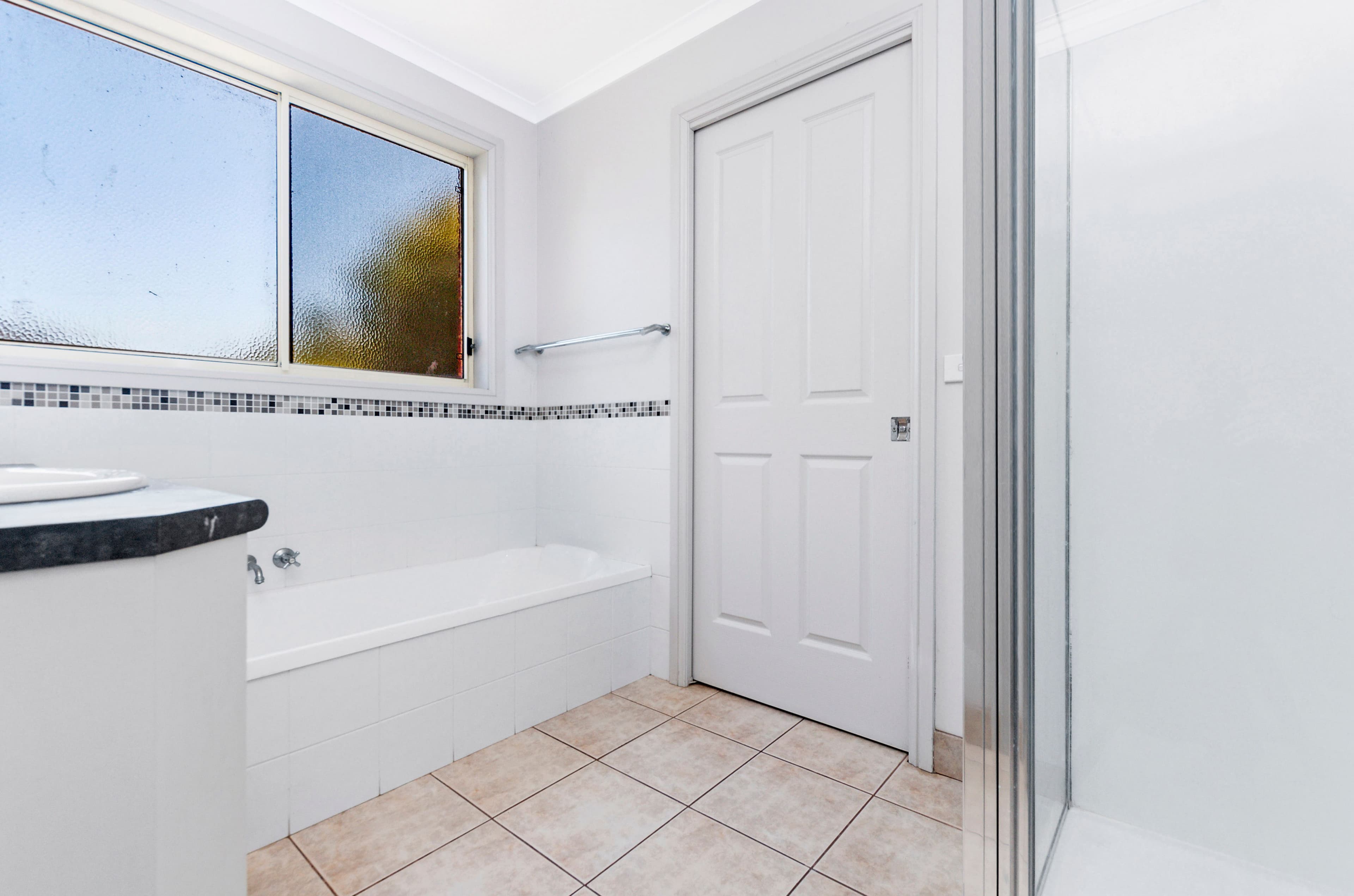 35 Gateway Road, Warrnambool VIC 3280, Warrnambool - Thumbnail 6