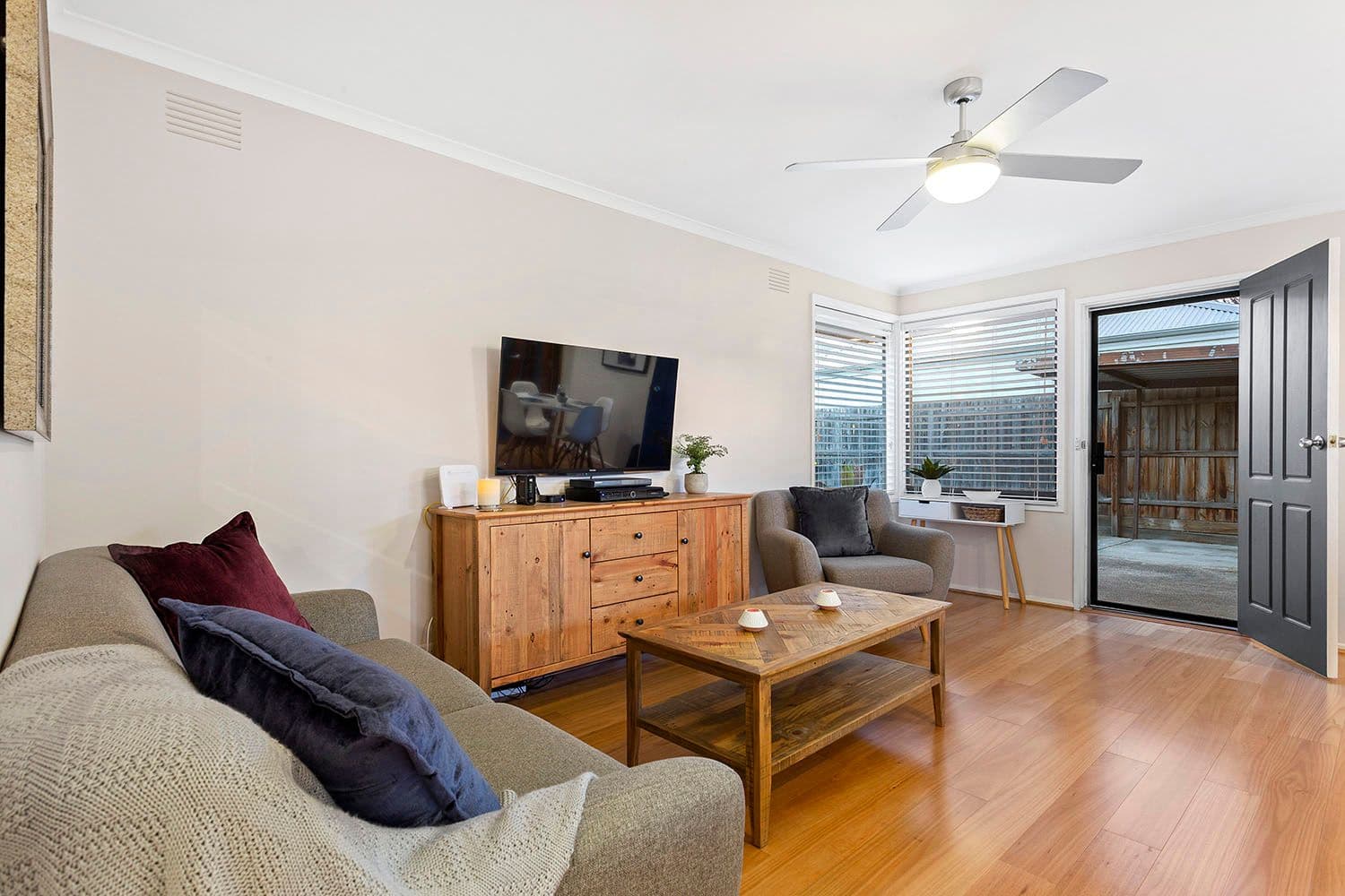 55 Riviera Street, Mentone VIC 3194, Mentone - Thumbnail 2