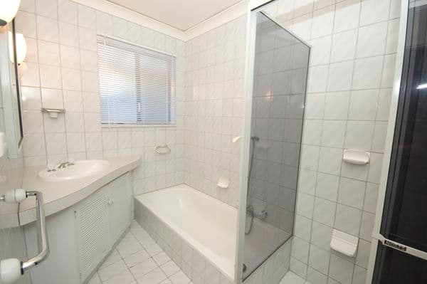 7 Greenfield Crescent, WEST LAKES SHORE SA 5020, West Lakes Shore - Thumbnail 3
