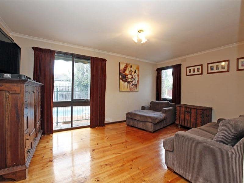 1 Bernborough Place, MILL PARK VIC 3082, Mill Park - Thumbnail 3
