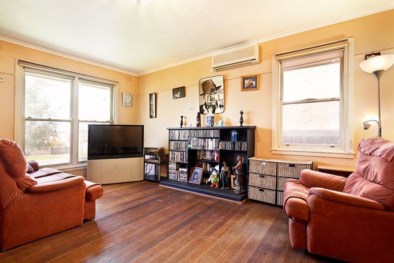 25 Laha Crescent, PRESTON VIC 3072, Preston - Thumbnail 2