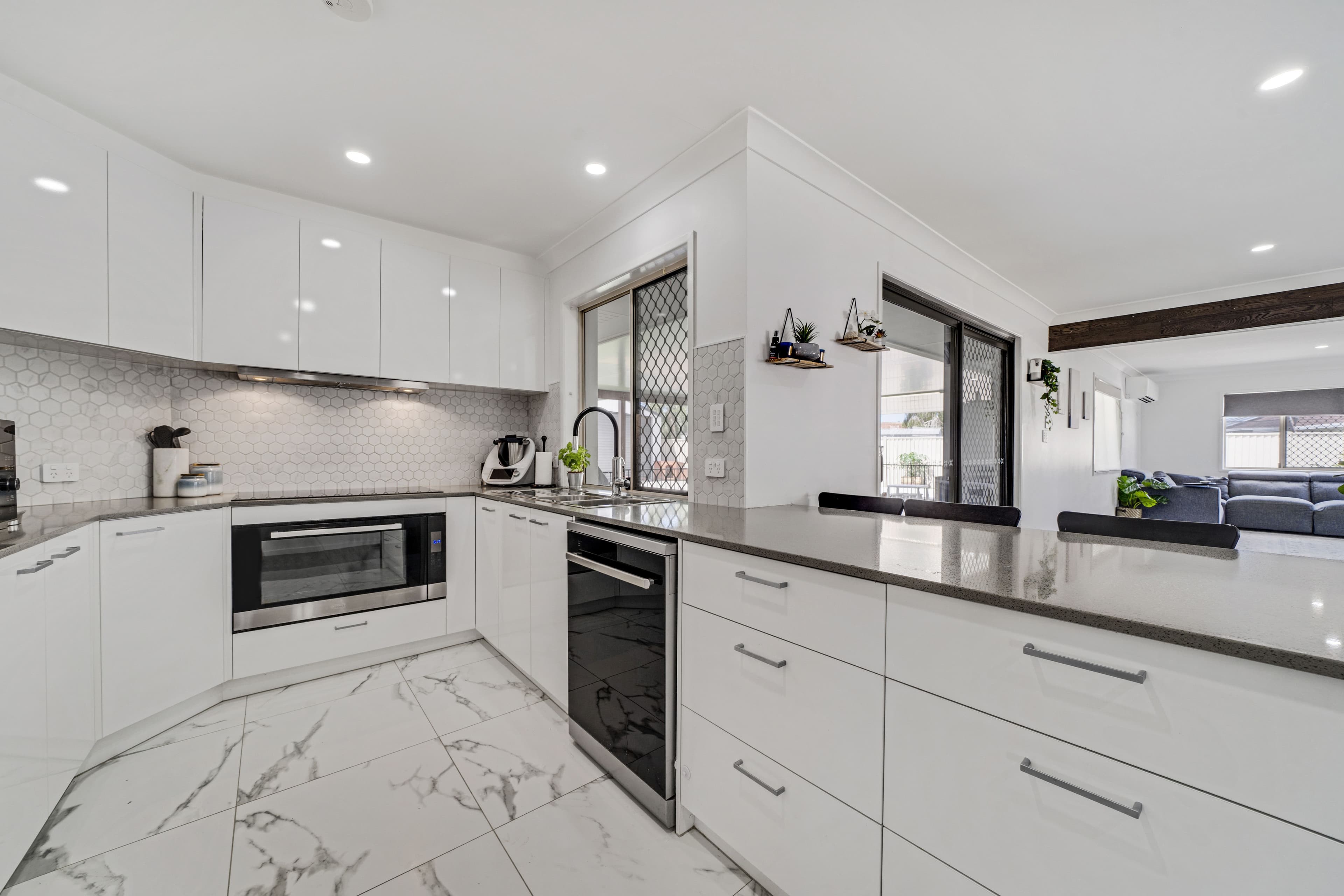 8 Tekam Crescent, Tanah Merah QLD 4128, Tanah Merah - Thumbnail 4