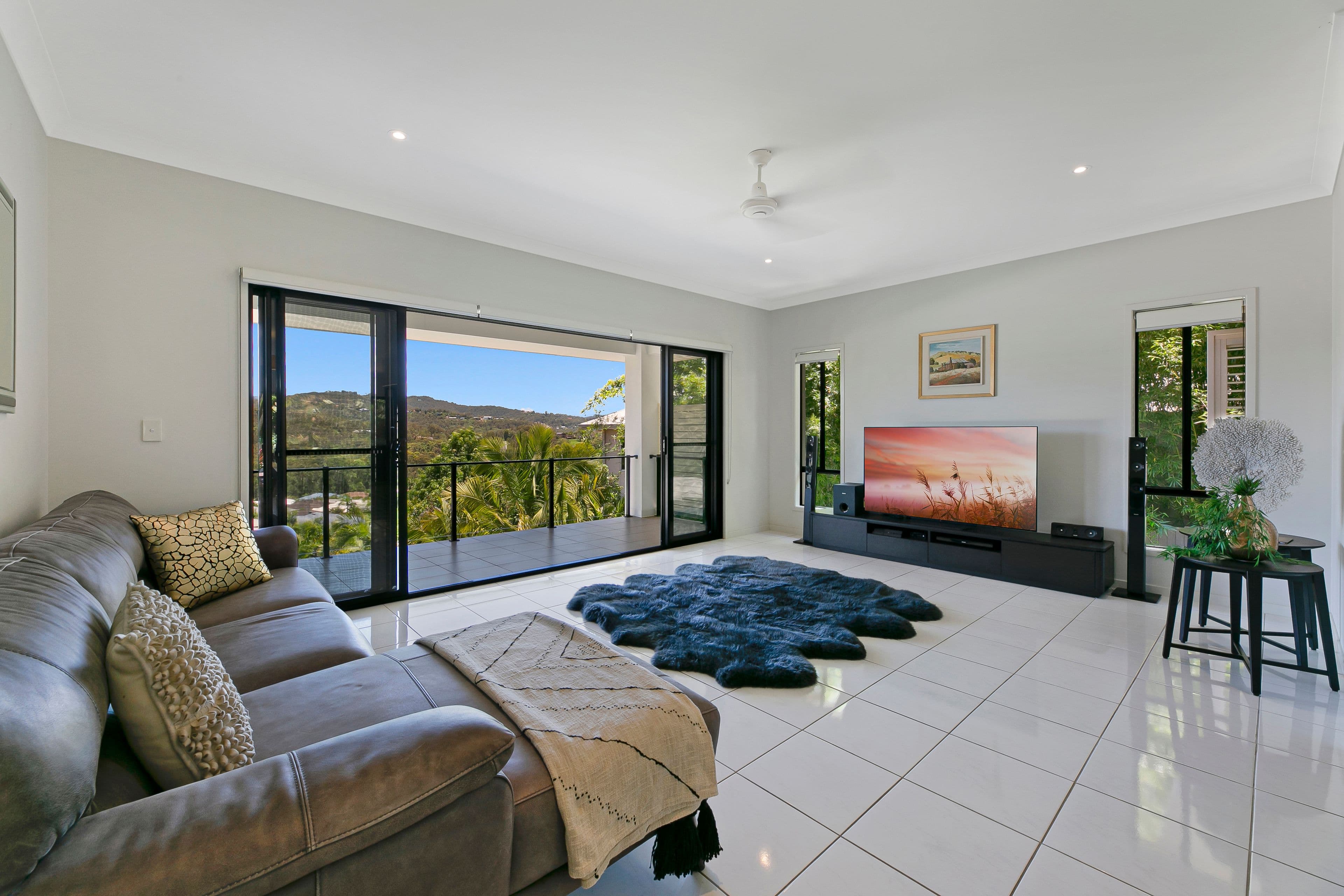 10 Phoebe Rise, Bonogin QLD 4213, Bonogin - Thumbnail 2