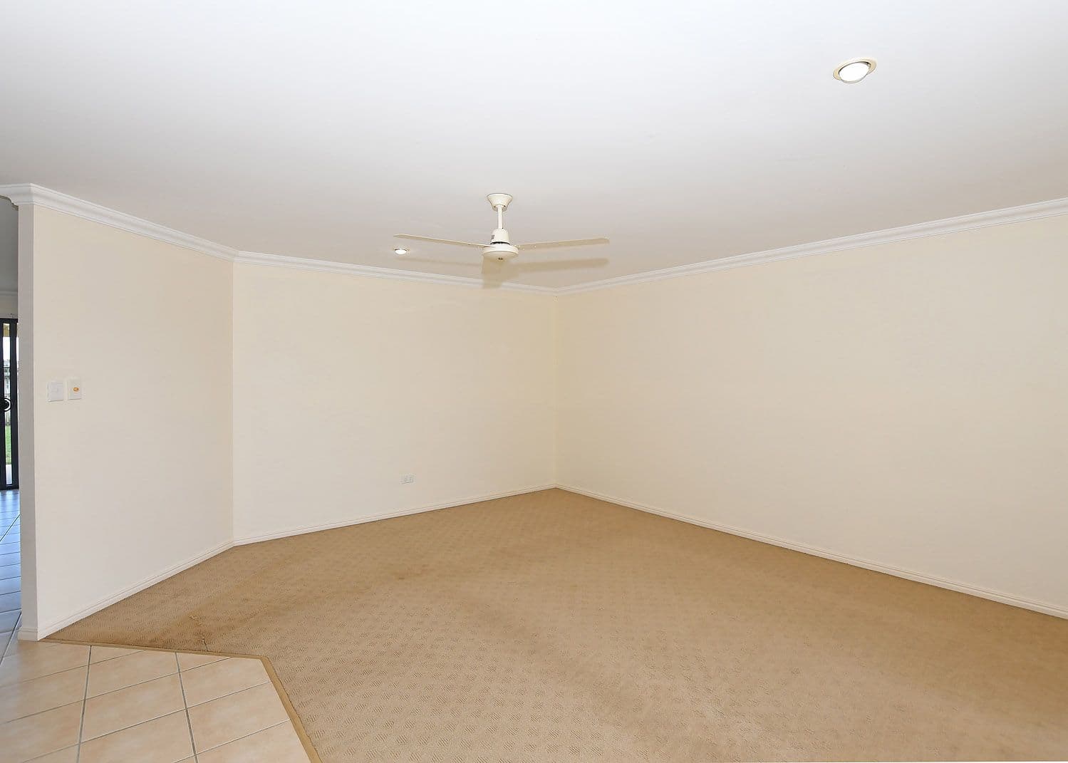 15 Isis Court, Eli Waters QLD 4655, Eli Waters - Thumbnail 3