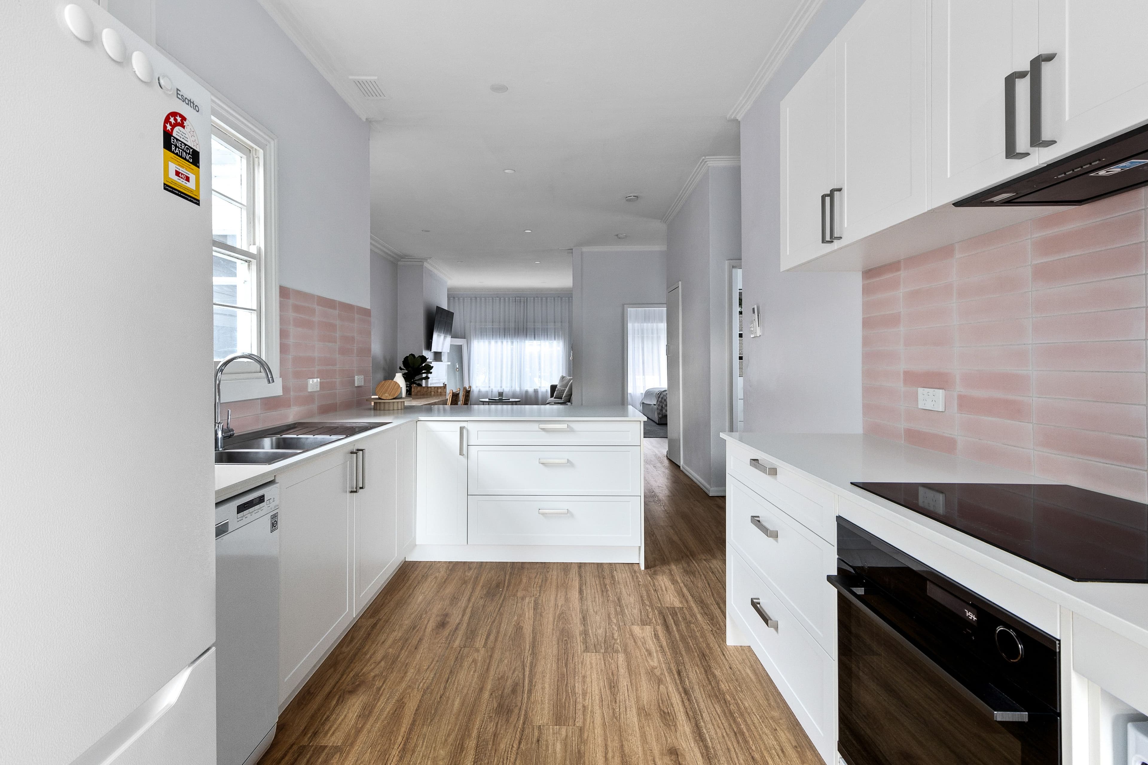 81 Woods Street, Newport VIC 3015, Newport - Thumbnail 4