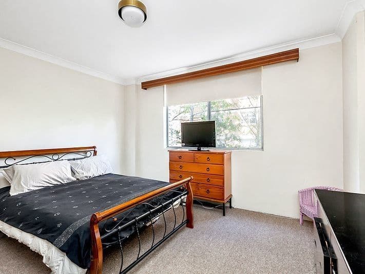 8/18 Victoria Street, Burwood - Thumbnail 3