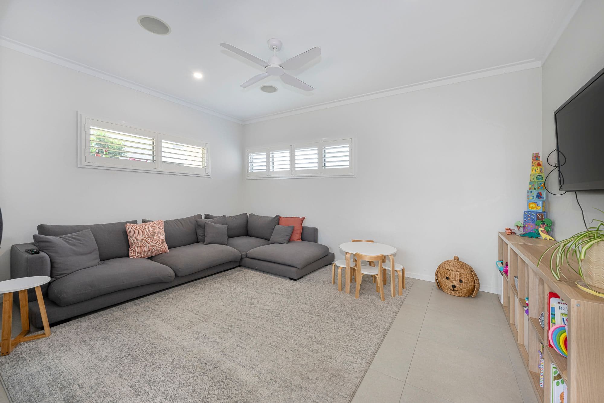 70 Raceview Avenue, Hendra QLD 4011, Hendra - Thumbnail 3
