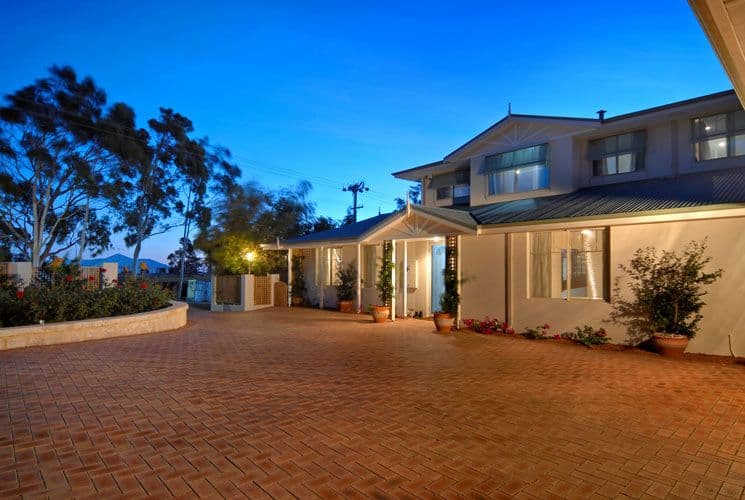1 Harbour Road, KALAMUNDA WA 6076, Kalamunda - Thumbnail 4