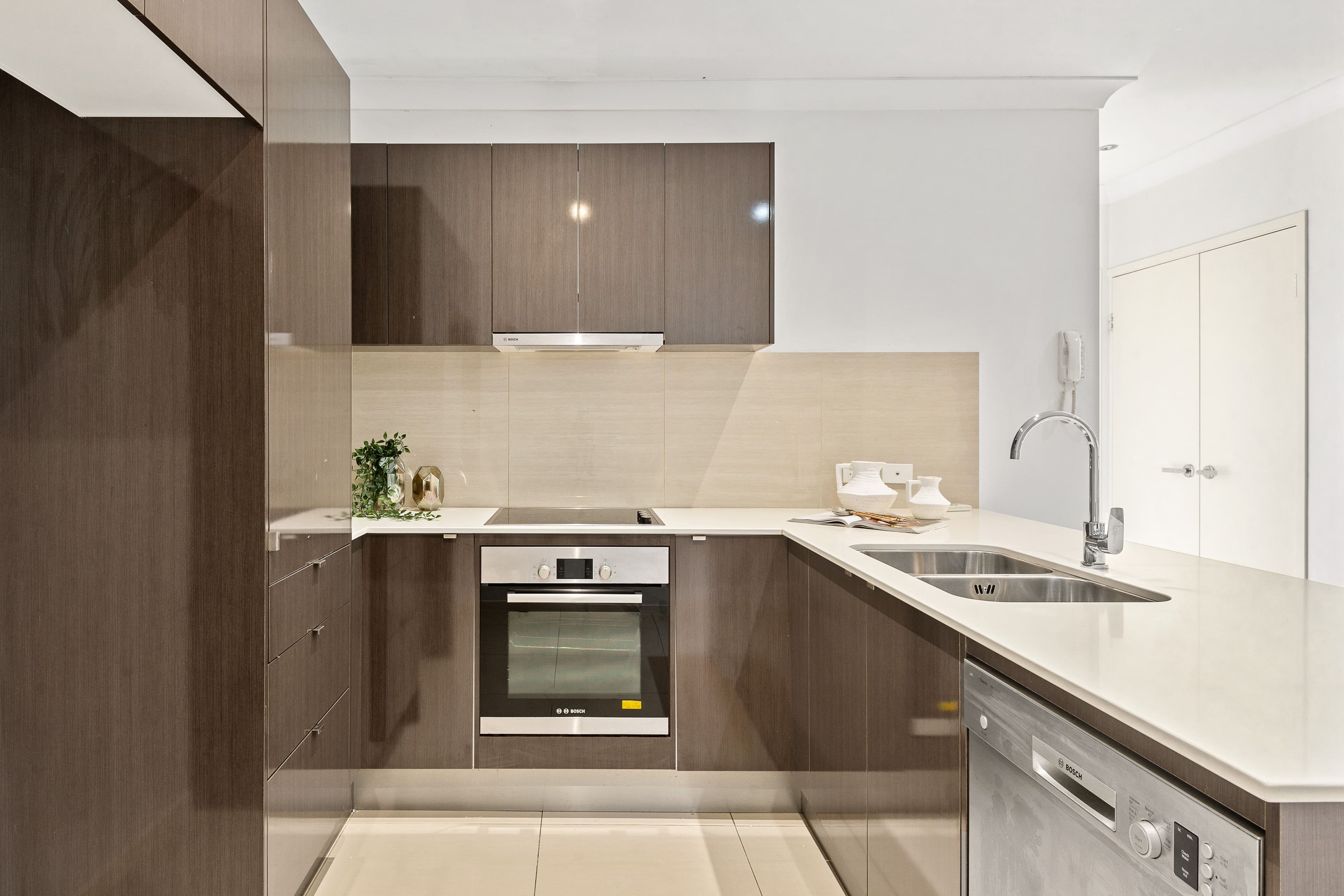 143 Albion Road, Windsor QLD 4030, Windsor - Thumbnail 5