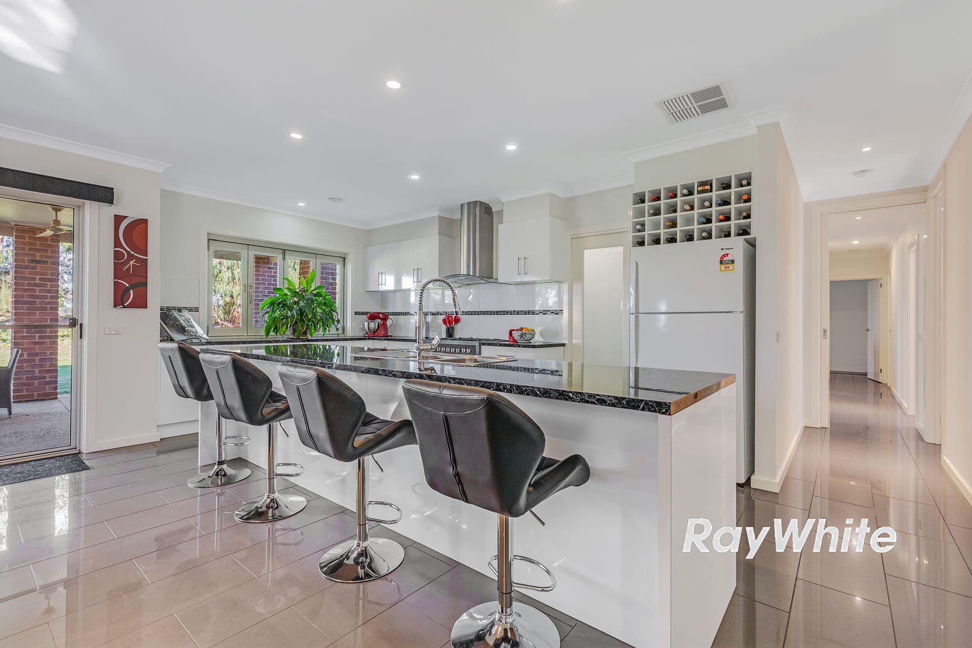 1 Hollara Drive, Moama NSW 2731, Moama - Thumbnail 6