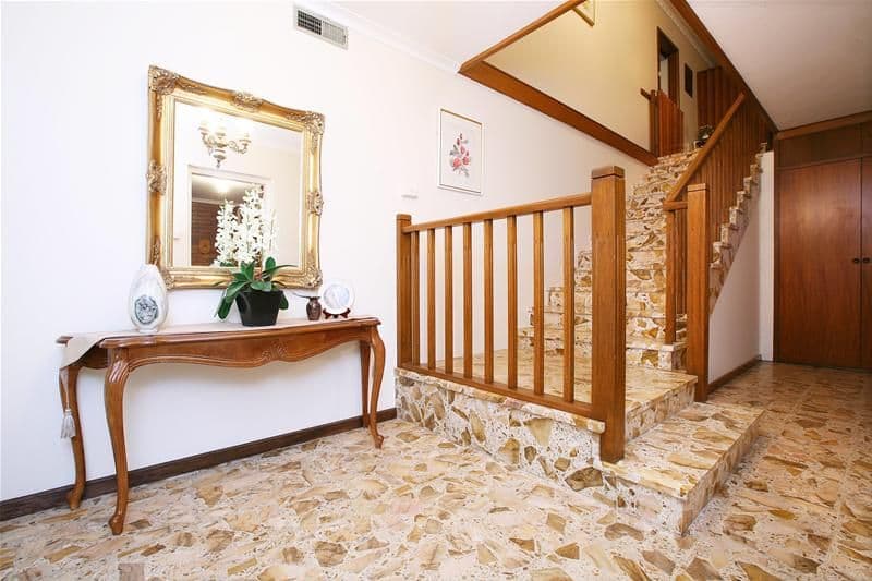 18 Golf Avenue, KINGSBURY VIC 3083, Kingsbury - Thumbnail 2