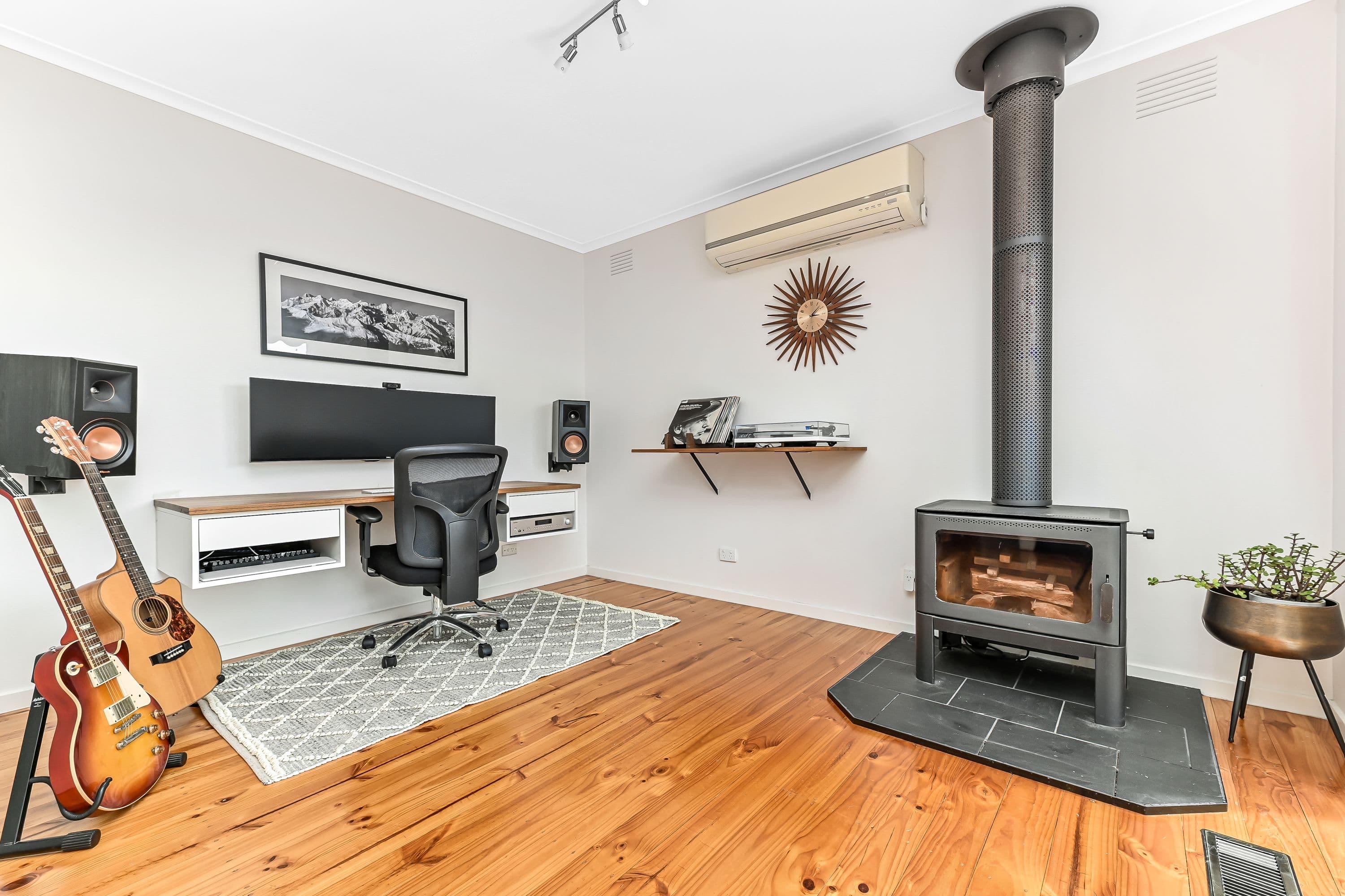 30 Barlyn Road, Mount Waverley VIC 3149, Mount Waverley - Thumbnail 4