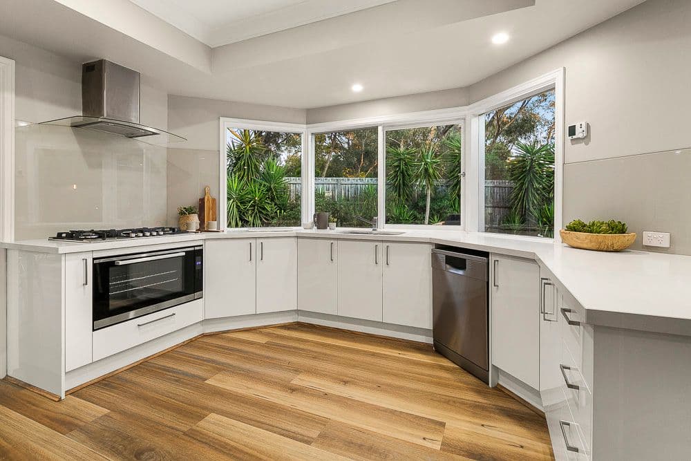 5 Sunray Court, Eltham VIC 3095, Eltham - Thumbnail 3