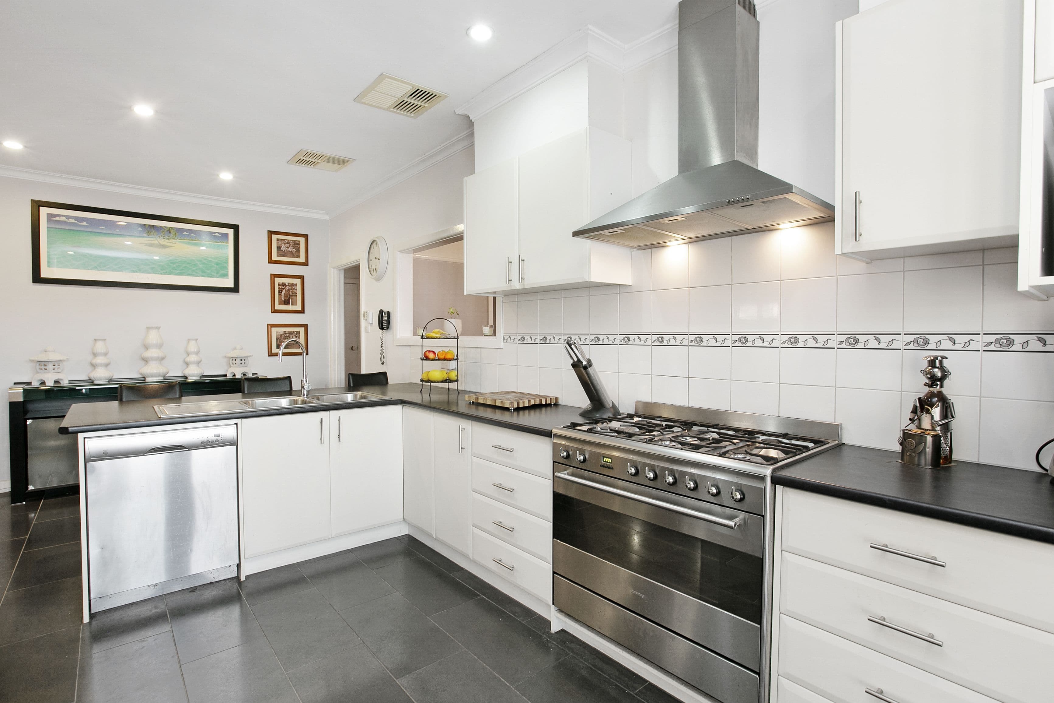 184 Purinuan Road, Reservoir VIC 3073, Reservoir - Thumbnail 3