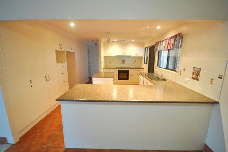 25 Boongeen Street, ROCHEDALE SOUTH QLD 4123, Rochedale South - Thumbnail 3