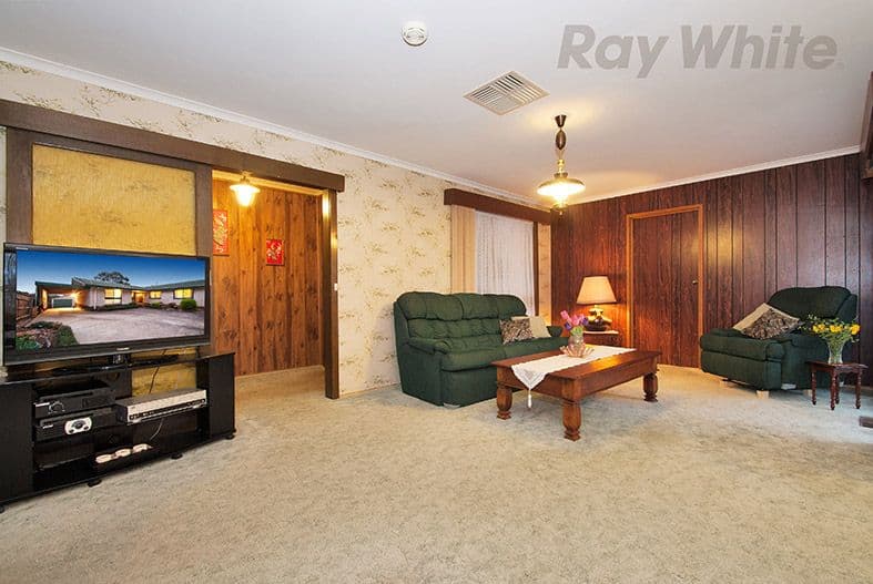 18 MEADOWGATE Drive, Chirnside Park VIC 3116, Chirnside Park - Thumbnail 2