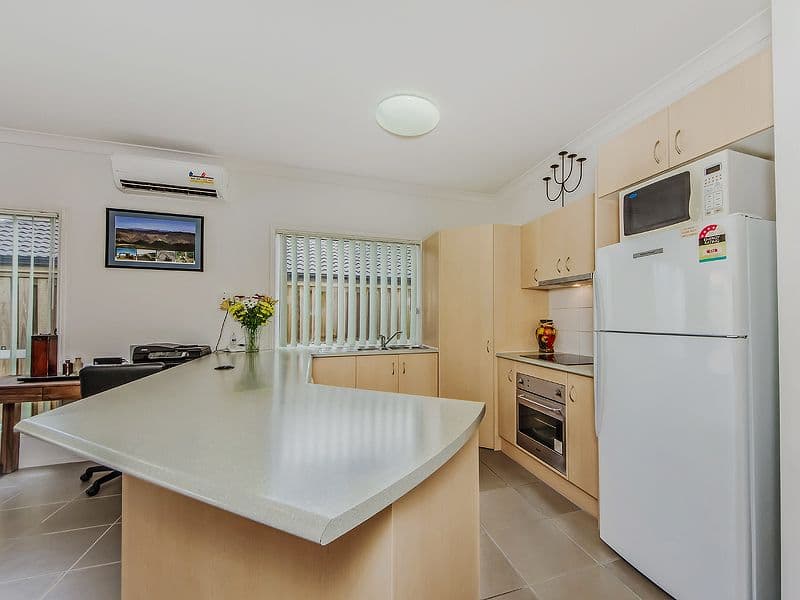 38 Palma Crescent, VARSITY LAKES QLD 4227, Varsity Lakes - Thumbnail 5