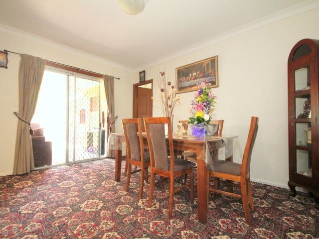11 Banksia Road, GREENACRE NSW 2190, Greenacre - Thumbnail 2