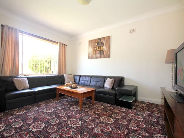 11 Banksia Road, GREENACRE NSW 2190, Greenacre - Thumbnail 4