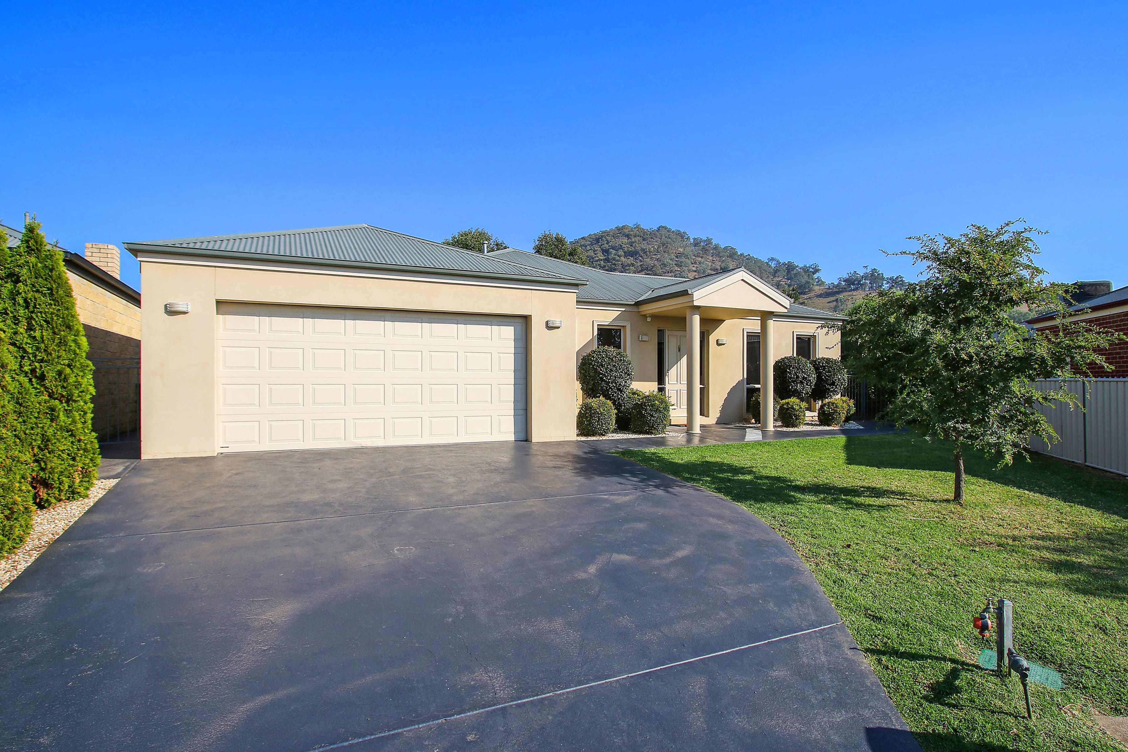 2 Sarah Court, West Wodonga VIC 3690, West Wodonga - Thumbnail 2