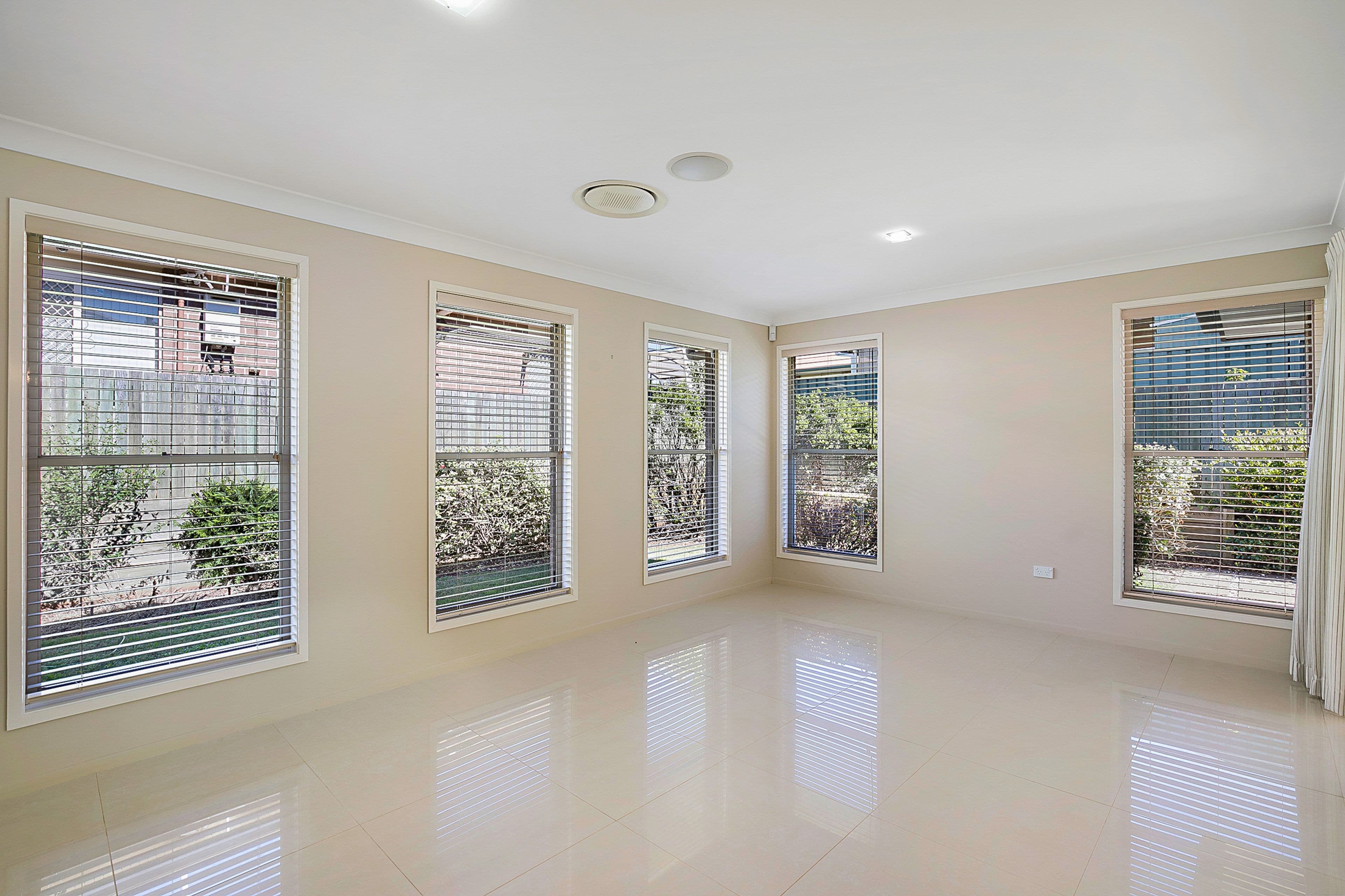 4 Saba Court, Middle Ridge QLD 4350, Middle Ridge - Thumbnail 3