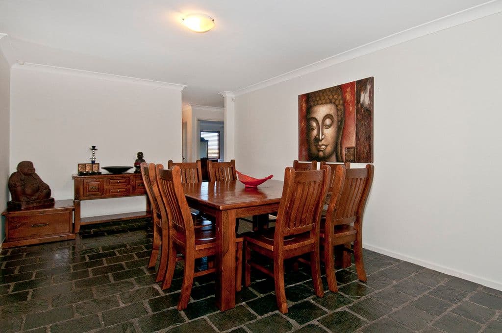 19 Schonwerder Drive, WINDAROO QLD 4207, Windaroo - Thumbnail 3
