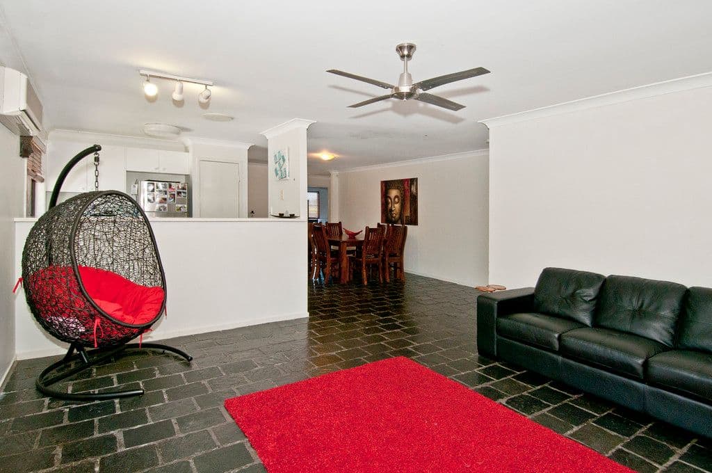 19 Schonwerder Drive, WINDAROO QLD 4207, Windaroo - Thumbnail 5