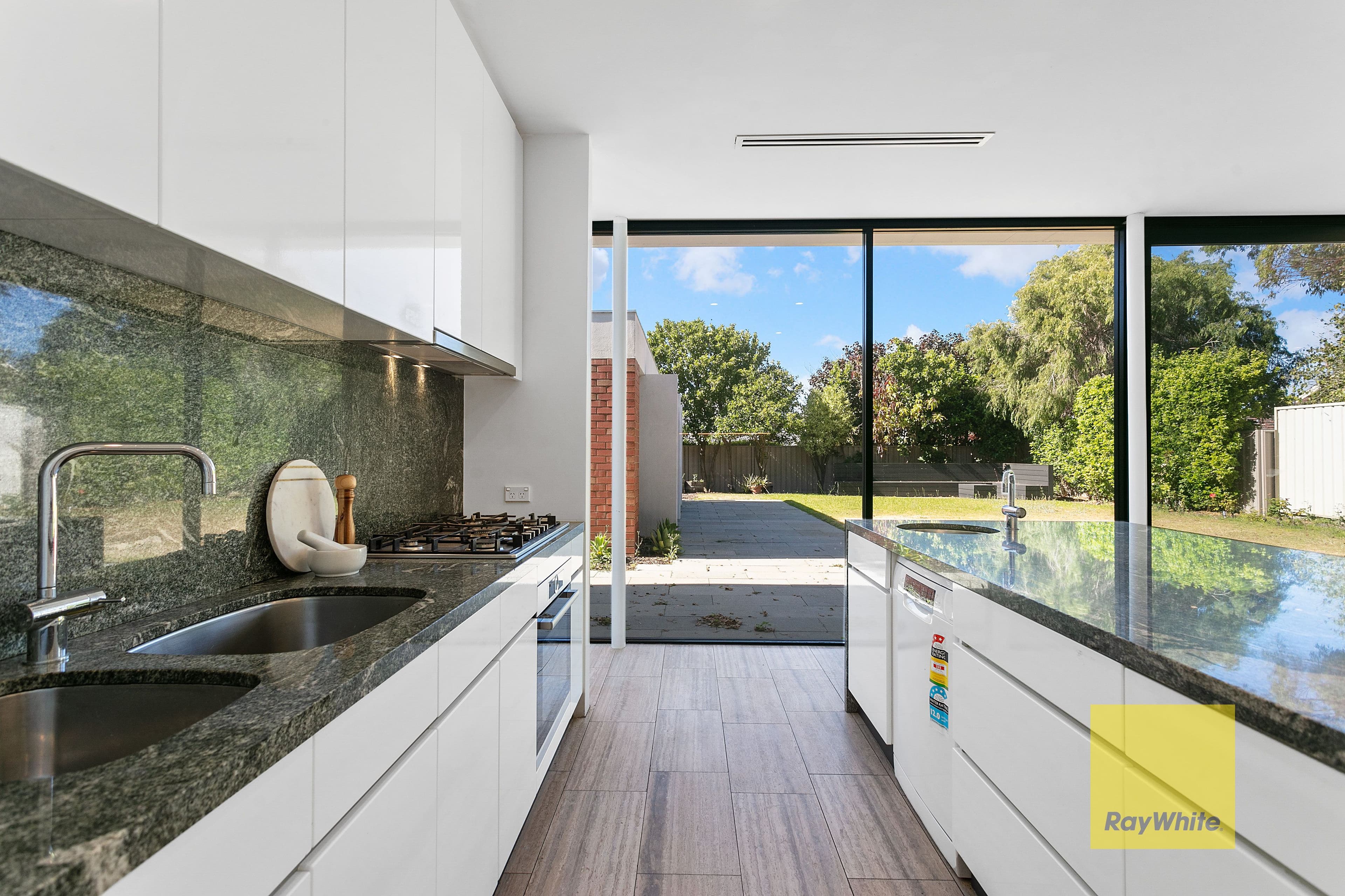 3 Neville Road, Dalkeith WA 6009, Dalkeith - Thumbnail 8