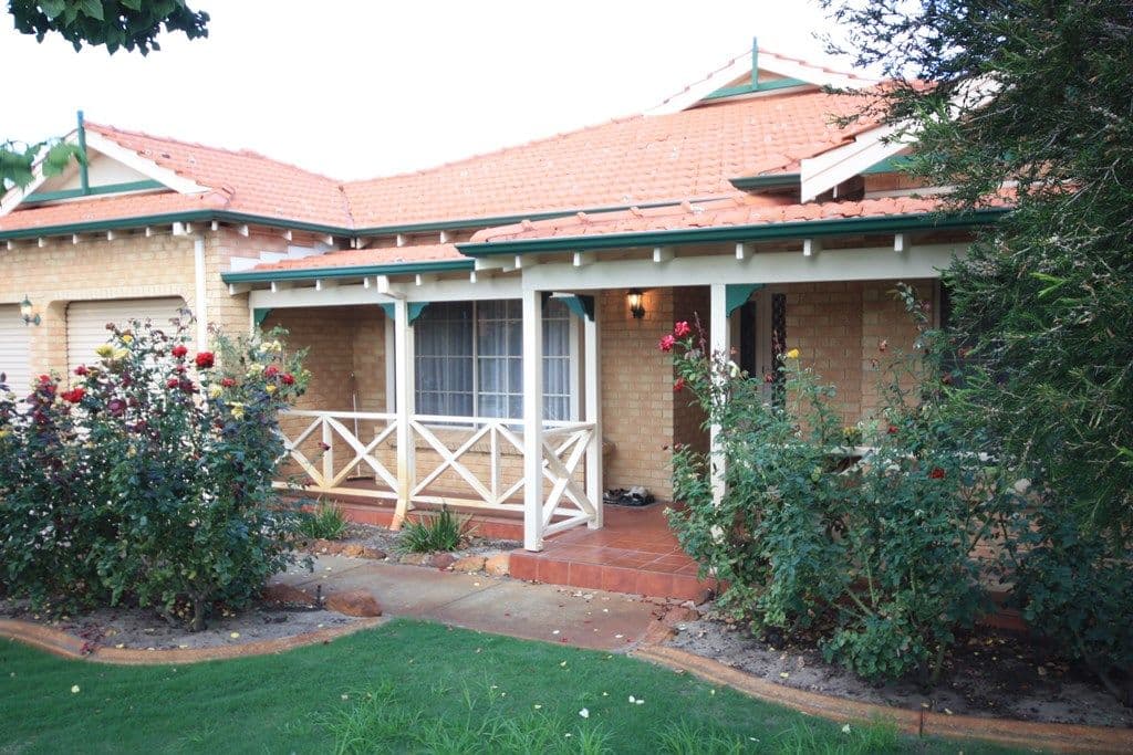 16 Aussat Drive, MORLEY WA 6062, Morley - Thumbnail 2