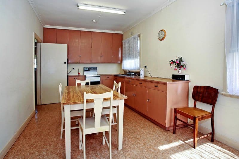 58 Townsend Road, ST ALBANS PARK VIC 3219, St Albans Park - Thumbnail 6