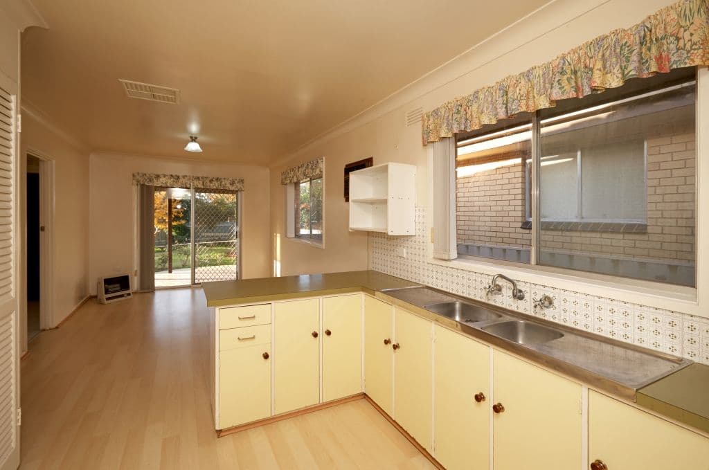 13 Bavaria Street, TOLLAND NSW 2650, Tolland - Thumbnail 5
