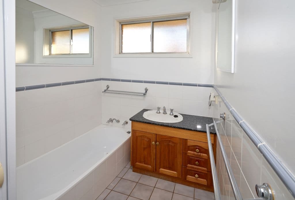 13 Bavaria Street, TOLLAND NSW 2650, Tolland - Thumbnail 8
