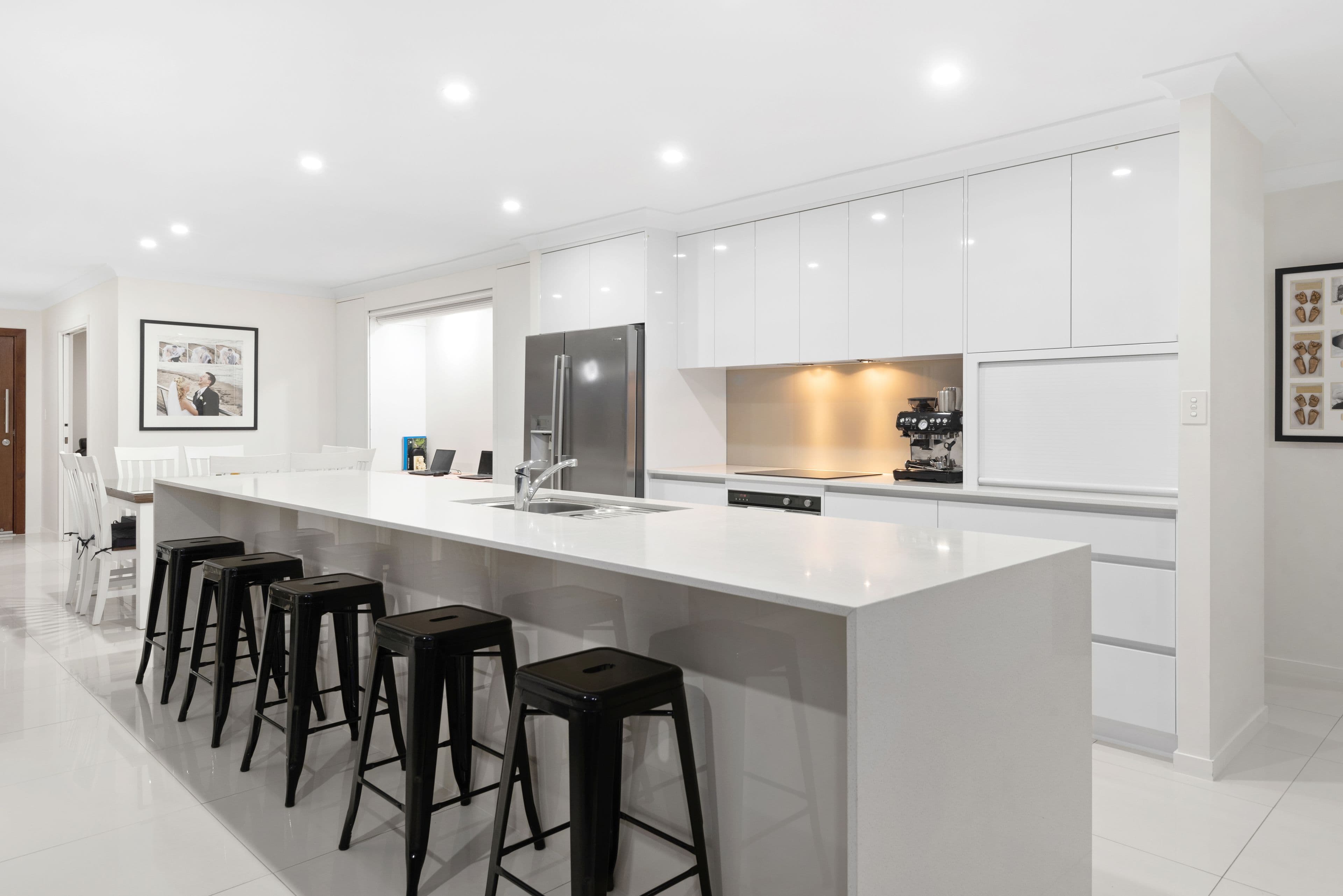 77 Bordeaux Street, Eight Mile Plains QLD 4113, Eight Mile Plains - Thumbnail 3