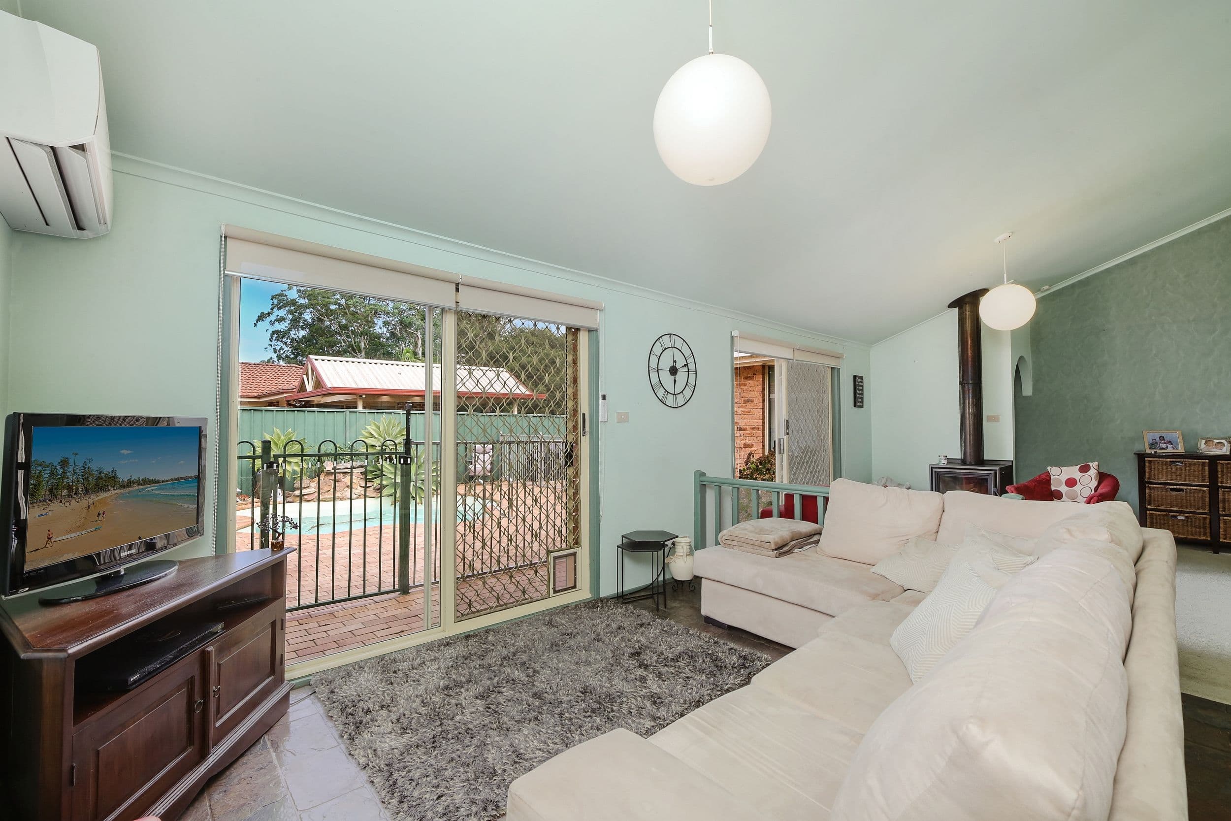 7 Judy Anne Close, Green Point - Thumbnail 2