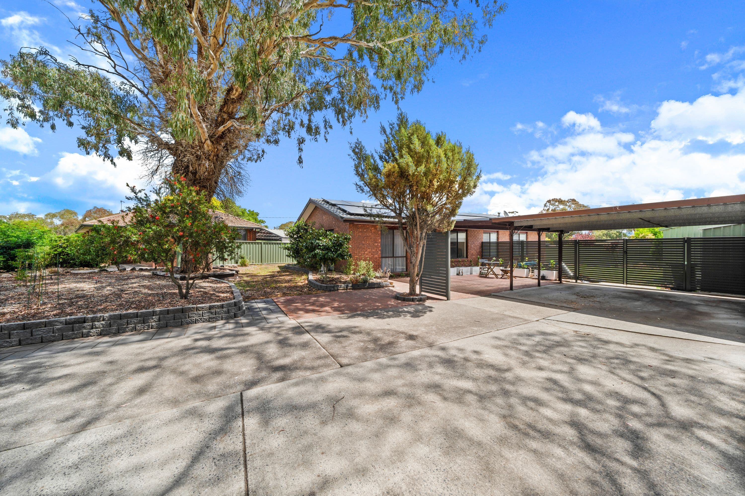 12 Truganini Place, Chisholm ACT 2905, Chisholm - Thumbnail 2