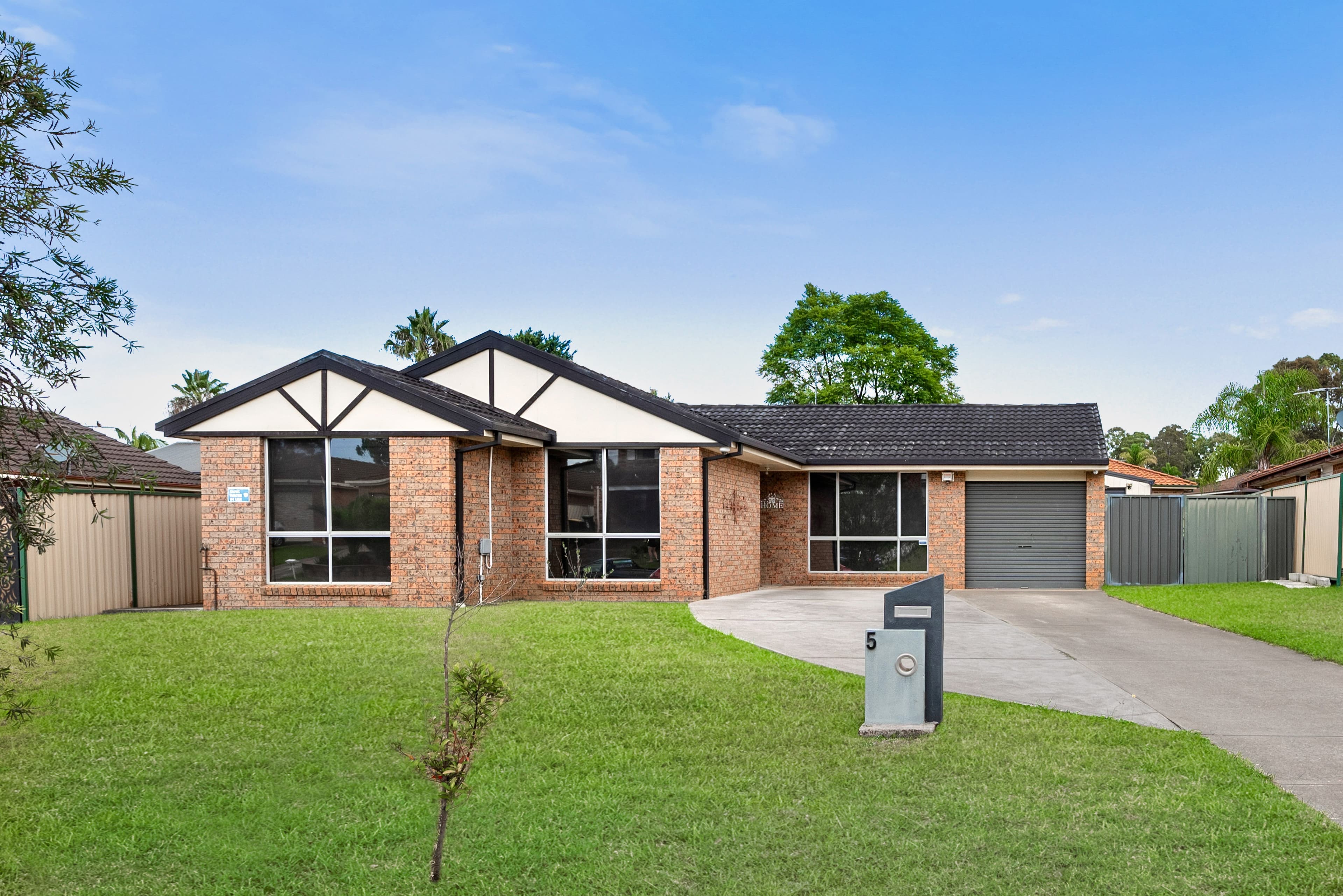 5 Valentine Place, Rosemeadow NSW 2560, Rosemeadow - Image 1