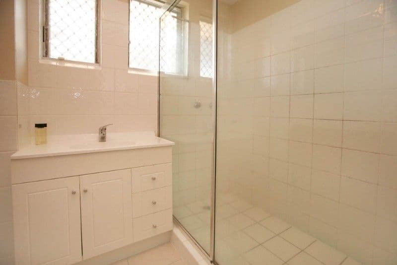 39 Armstrong Street, HERMIT PARK QLD 4812, Hermit Park - Thumbnail 5