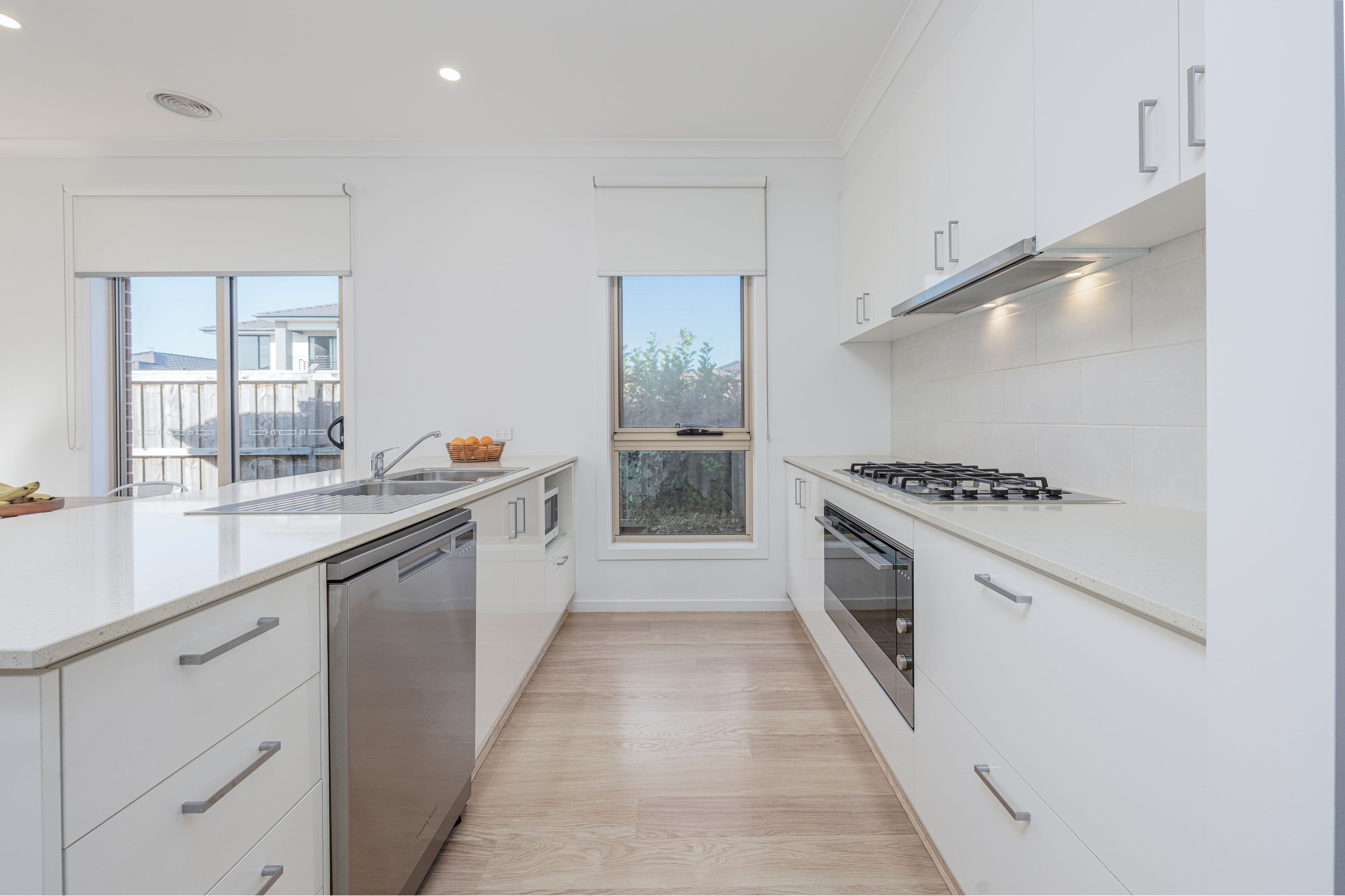 18 Ballymarang Chase, Cranbourne West VIC 3977, Cranbourne West - Thumbnail 2