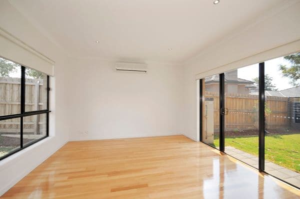 15 Batesford Road, CHADSTONE VIC 3148, Chadstone - Thumbnail 2