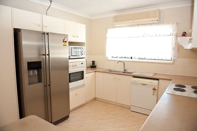 59 McLaughlin Drive, EIMEO QLD 4740, Eimeo - Thumbnail 5