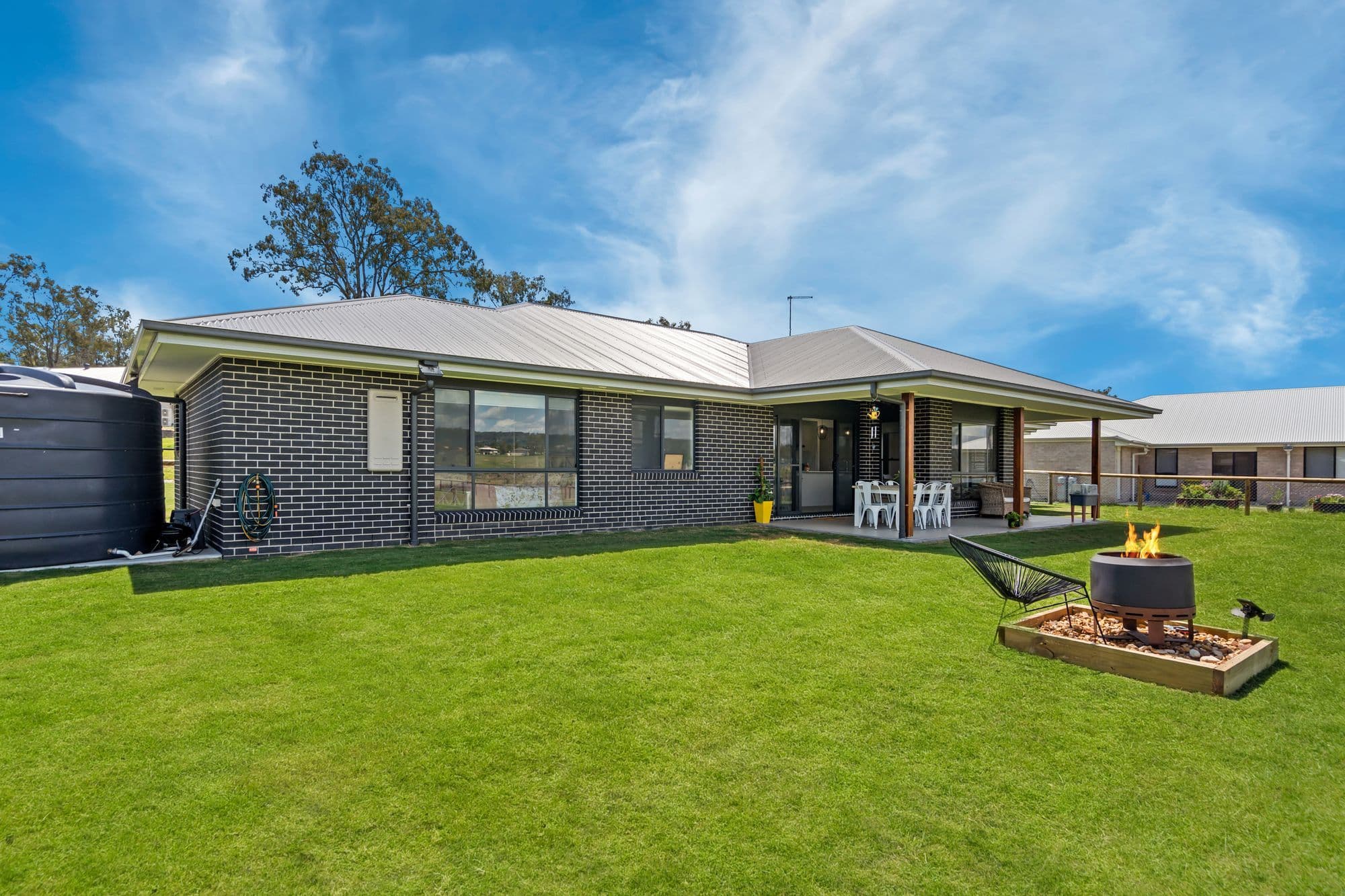 8 Lakesfront Place, Hatton Vale QLD 4341, Hatton Vale - Thumbnail 2