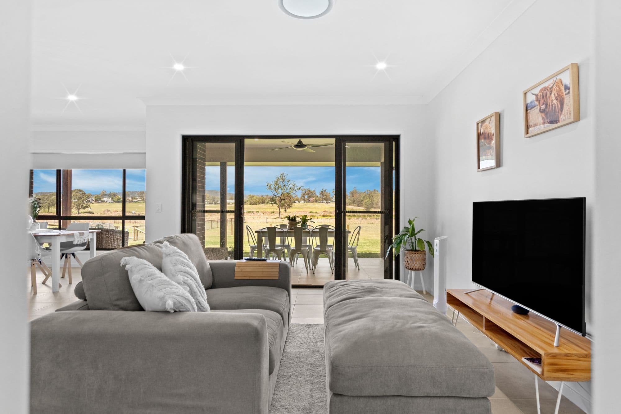 8 Lakesfront Place, Hatton Vale QLD 4341, Hatton Vale - Thumbnail 4