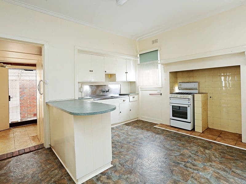 10 Philip Street, MANIFOLD HEIGHTS VIC 3218, Manifold Heights - Thumbnail 2